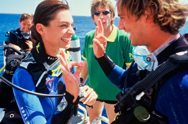 Barcelona: PADI Scuba Diver Course Certification Training - Diving Equipment and Communication