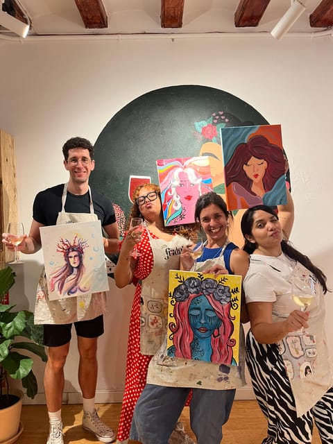 Barcelona: Paint Your Own Souvenir, With Bottomless Wine! - Neighborhood and Location