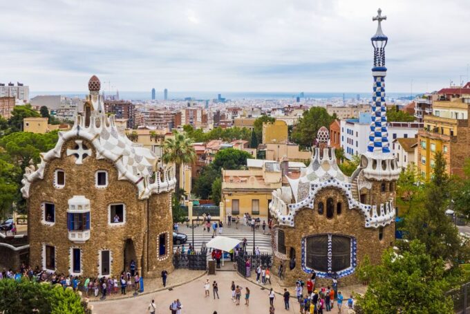 Barcelona: Park Guell Guided Tour With Skip the Line Entry - Guided Insights