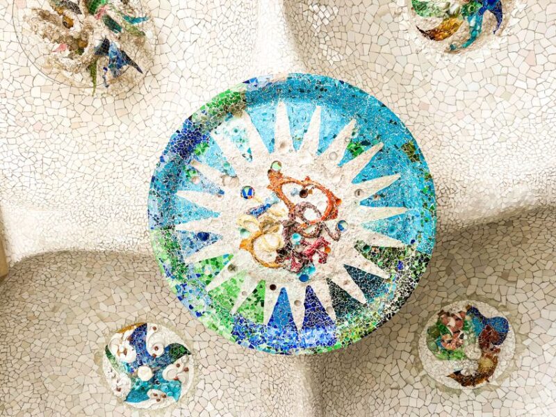 Barcelona: Park Güell & La Sagrada Familia Tickets and Tour - Park Güell Highlights