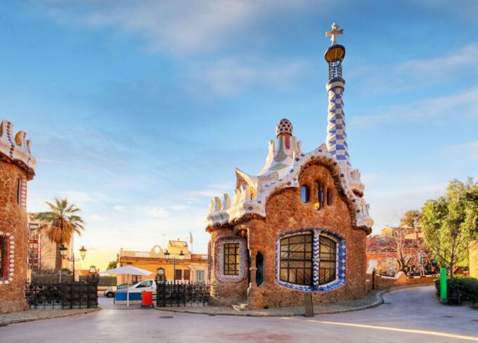 Barcelona: Park Güell Skip the Line Guided Tour With Ticket - Customer Feedback and Ratings