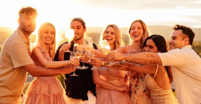Barcelona: Penedès SUNSET Wine Tasting (2 Wineries) + TAPAS - Meeting Point