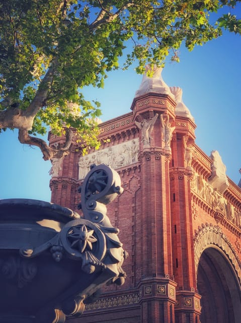 Barcelona: Phone Photography Tips & Tricks - Park & Old Town - FAQ