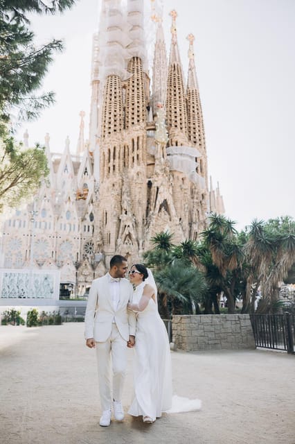 Barcelona: Photoshoot Tour Old Town, Gothic Quarter - Photographic Approach