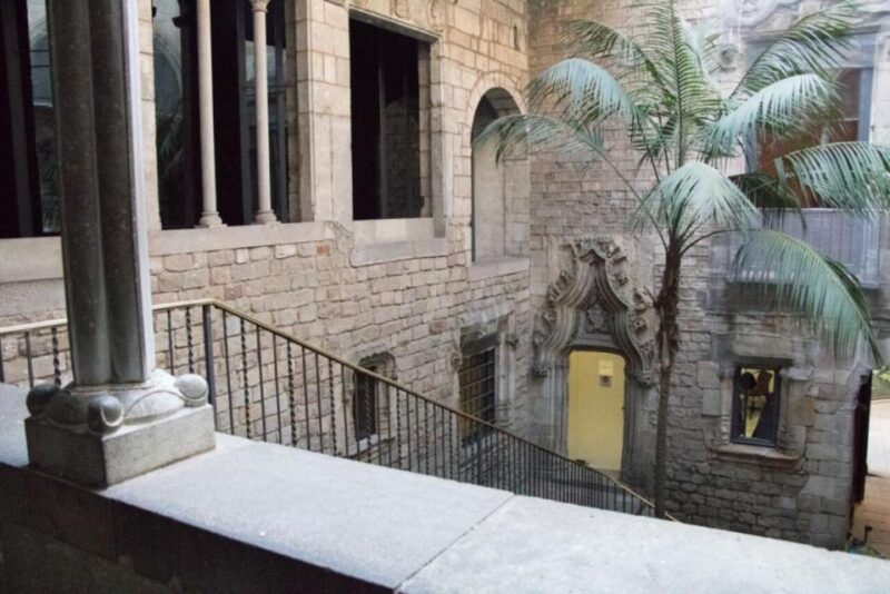 Barcelona: Picasso Museum Private Guided Tour in 2hrs - Booking and Cancellation Policy