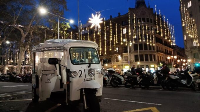 Barcelona: Private Christmas Lights Tour by Eco Tuk Tuk - Frequently Asked Questions