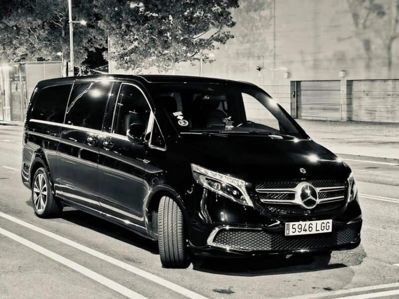 Barcelona: Private El Prat Airport Transfer Service - Key Points