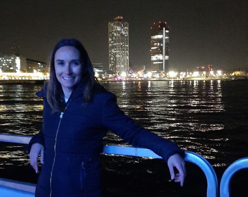 Barcelona: Private Evening Cruise With Dinner and Drinks - Cancellation Policy and Booking