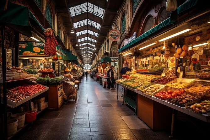 Barcelona Private Food Tour: Boqueria & Old Towns Markets - Exploring Boqueria Market