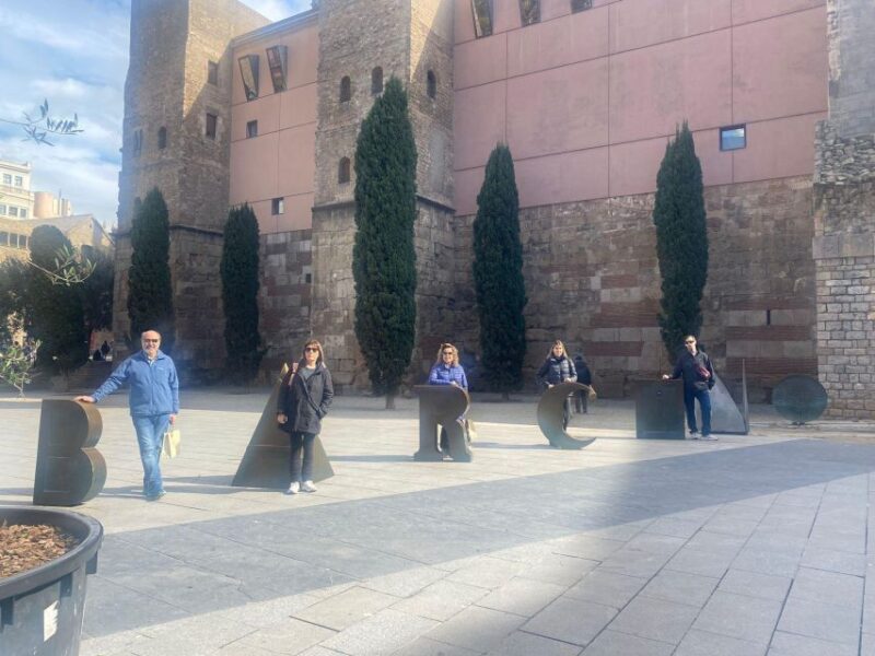 Barcelona: Private Gothic Quarter Tour With Flamenco Show - Authentic Flamenco Experience