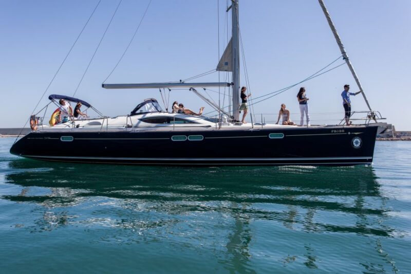 Barcelona: Private Luxury Sailing Tour - Meeting Point and Location