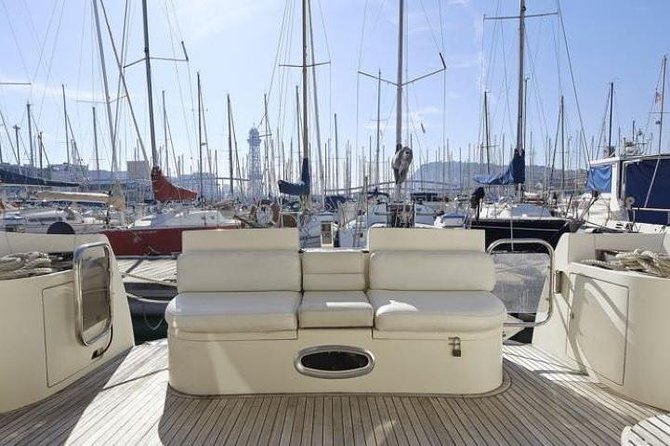 Barcelona Private Luxury Yacht Tour - Group Size and Exclusivity