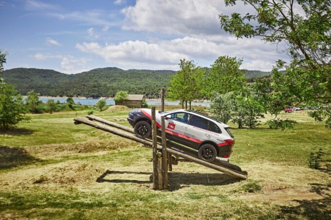 Barcelona: Private Porsche Cayenne Adventure + Transfer - General Information
