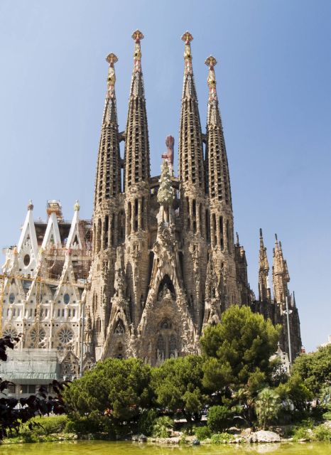 Barcelona: Private Sagrada Familia and Park Guell Tour - Highlights of the Tour