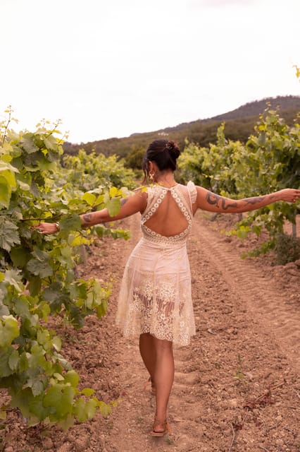 Barcelona: PRIVATE Sunset Vineyard Photoshoot & Dress Rental - Frequently Asked Questions