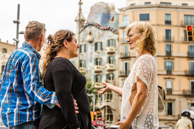 Barcelona Private Tours With Locals: 100% Personalized, See the City Unscripted - Insider Knowledge and Expertise