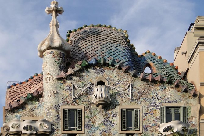 Barcelona Private Walking Tour With Skip the Line La Pedrera and Casa Batllo - Reviews and Feedback