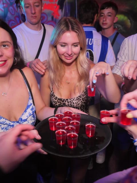 Barcelona Pub Crawl by KING The Best Party Tour - Experience and Highlights