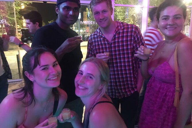 Barcelona Pub Crawl by KING -The Best Party Tour & VIP Club Entry - Group Dynamics and Interactions