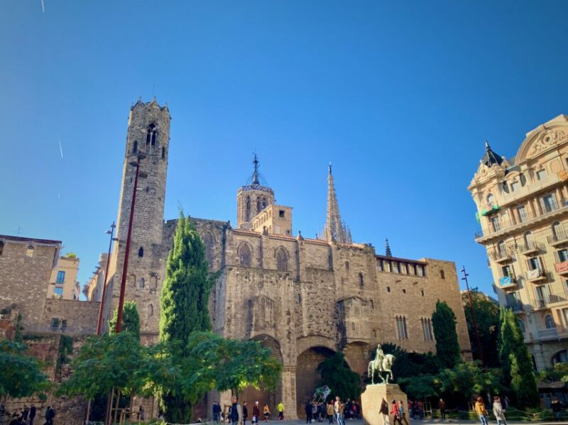 Barcelona: Ramblas, Gothic & Gaudí Architecture Walking Tour - Gothic Quarter