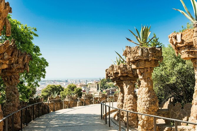 Barcelona: Reserved Group Entrance to Park Güell With Audio Guide - Visitor Experiences at Park Guell