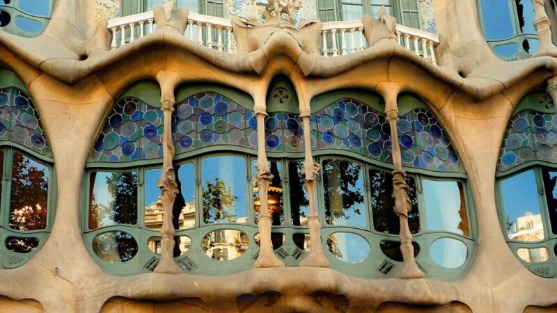 Barcelona: Sagrada Familia and City Tour With Hotel Pickup - Pickup and Drop-off Details