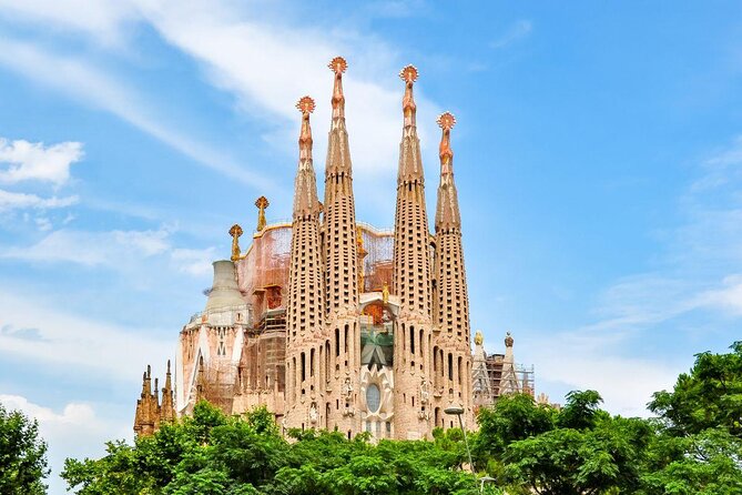 Barcelona Sagrada Familia and Gaudì Park for Kids and Families - Key Points