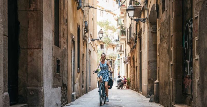 Barcelona: Sagrada Familia & City Sights Bike or E-Bike Tour - Starting Locations
