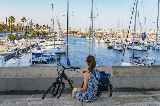 Barcelona: Sagrada Familia & City Sights Bike or E-Bike Tour - Recap