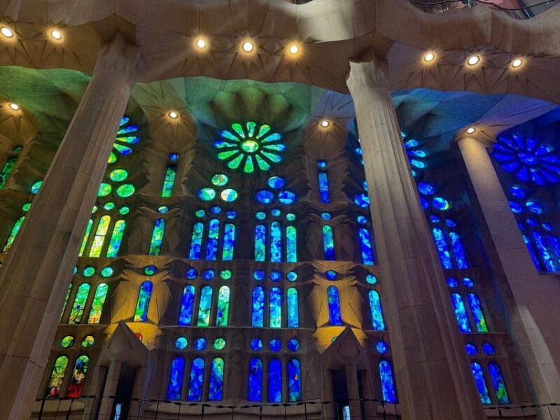 Barcelona: Sagrada Familia Guided Tour With Skip the Line - Tour Details and Pricing