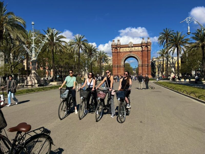 Barcelona: Sagrada Familia Private E-bike or E-Scooter Tour - Highlights of the Tour