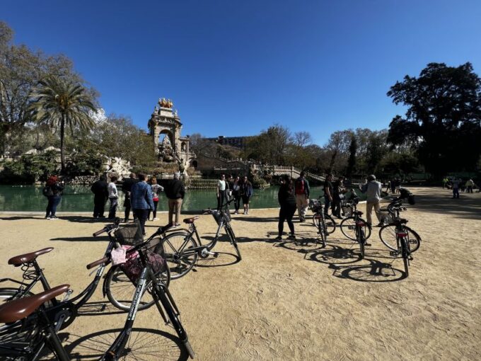 Barcelona: Sagrada Familia Private E-bike or E-Scooter Tour - Booking Information