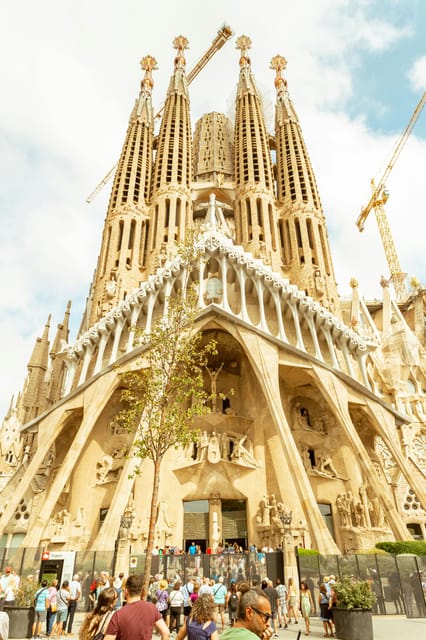 Barcelona: Sagrada Familia Skip the Line Guided Tour - Frequently Asked Questions