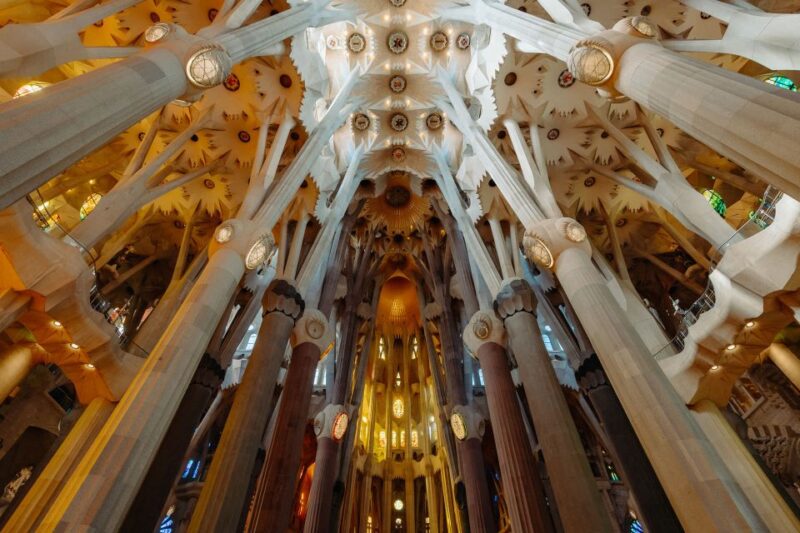 Barcelona: Sagrada Familia Skip-the-Line Guided Tour - Important Information