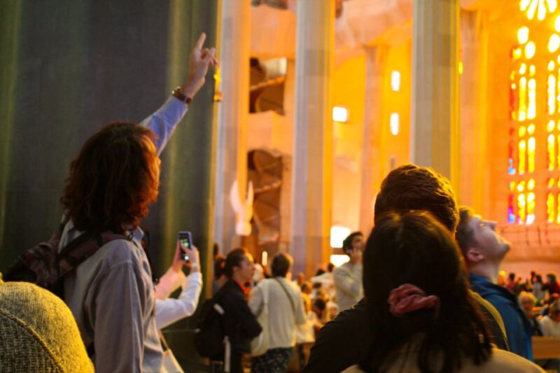 Barcelona: Sagrada Familia Skip-the-line Guided Tour - Skip-the-line Convenience
