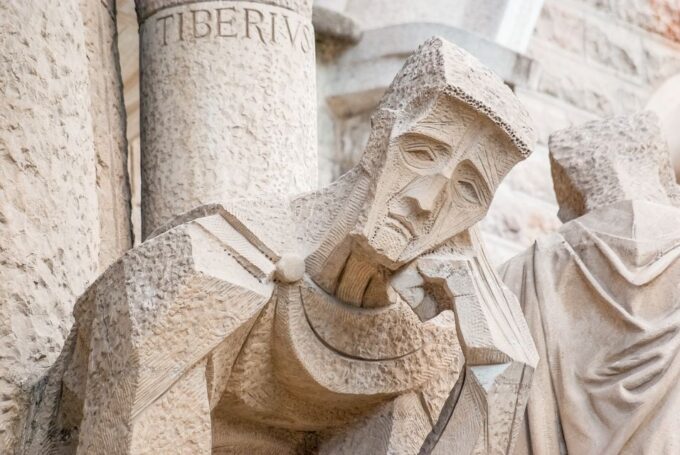 Barcelona: Sagrada Família Skip the Line Tour & Entry Ticket - Accessibility and Restrictions