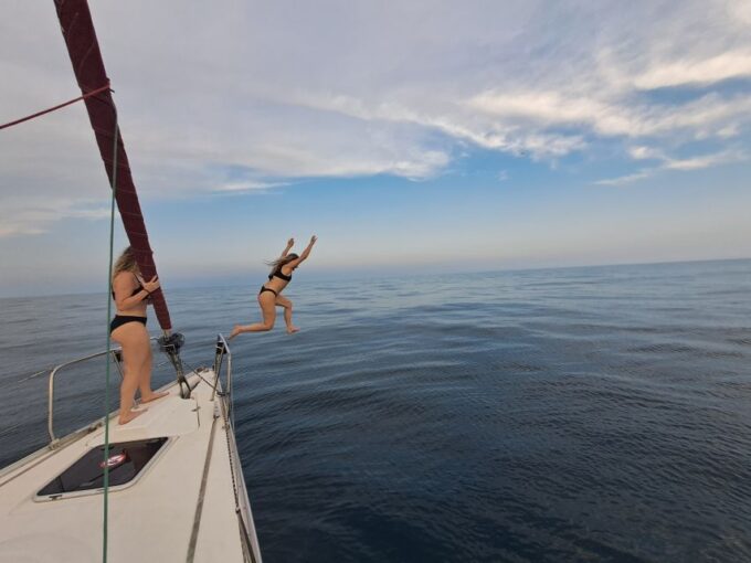 Barcelona: Sailing Tours With a Local Captain, Drinks and Snacks - What to Bring and Prepare For
