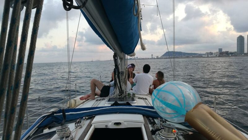 Barcelona: Sailing Trip With Drinks and Snacks - Panoramic Skyline Views
