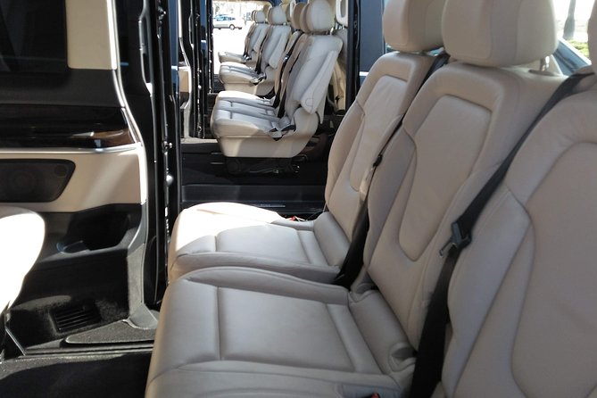 Barcelona - Salou Private Transfer - Pickup and Drop-off