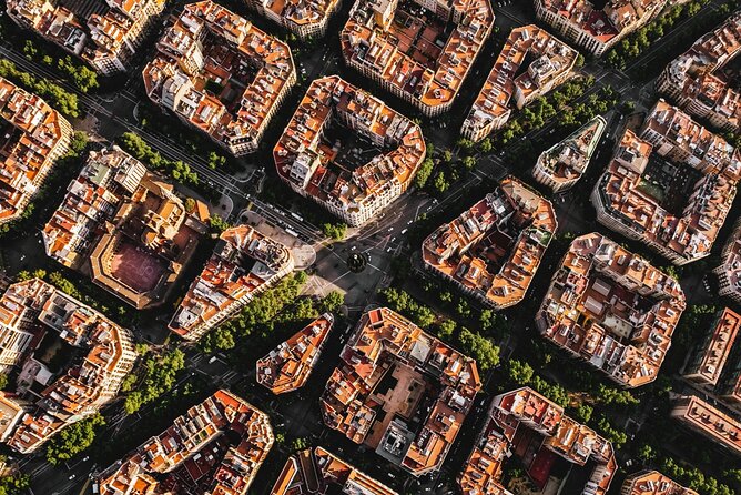 Barcelona Scavenger Hunt and Sights Self-Guided Tour - Navigating the Tour