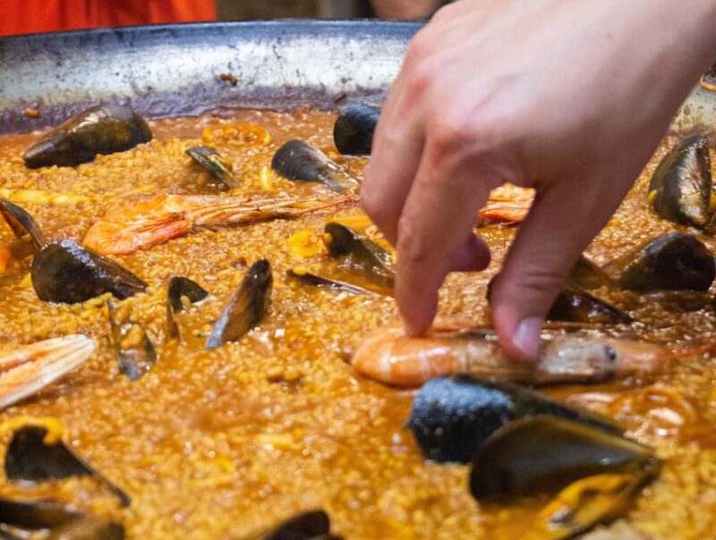 Barcelona: Seafood Paella Cooking Class & Boqueria Market - Cancellation and Customer Feedback