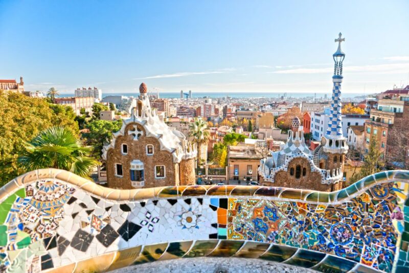 Barcelona: Self-Guided Highlights & History Walking Tour - Meeting Point and Requirements