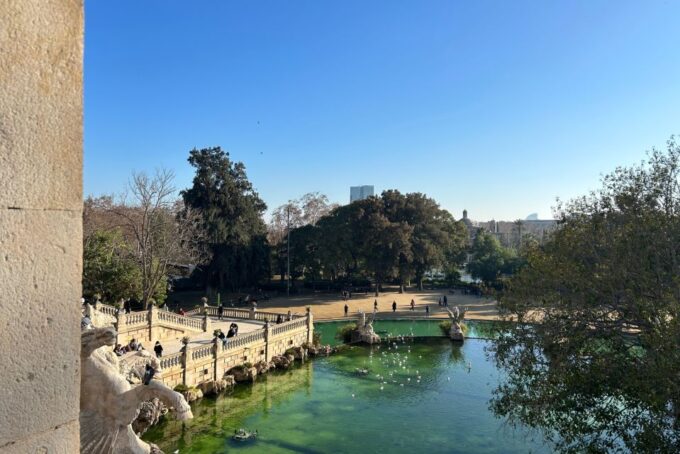Barcelona: Self-Guided Highlights & History Walking Tour - Discover Hidden Gems