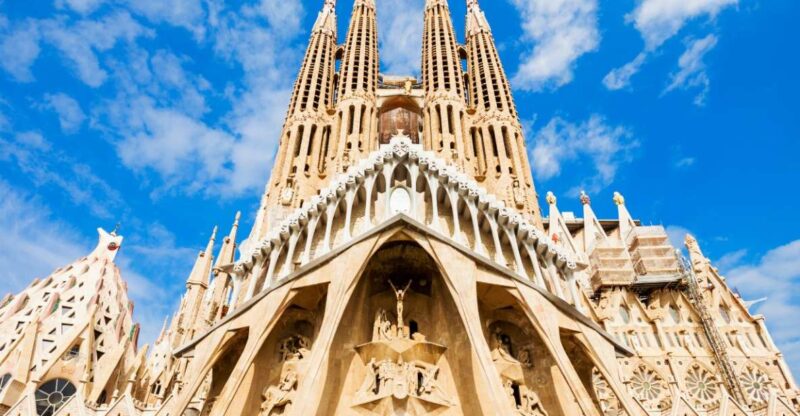 Barcelona: Self-Guided Outdoor Escape Game - Key Points