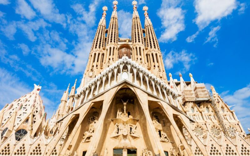 Barcelona: Self-Guided Outdoor Escape Game - Group Participation