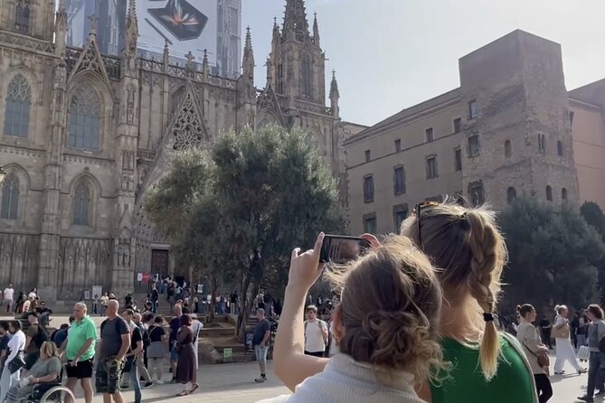 Barcelona Self Guided Sherlock Holmes Murder Mystery Game - Explore the City
