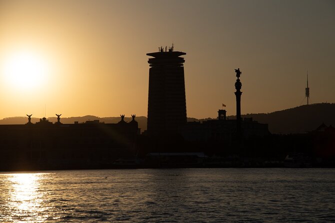 Barcelona Sightseeing Sailing With Multilingual Local Guide - Exploring Barcelonas Coastline