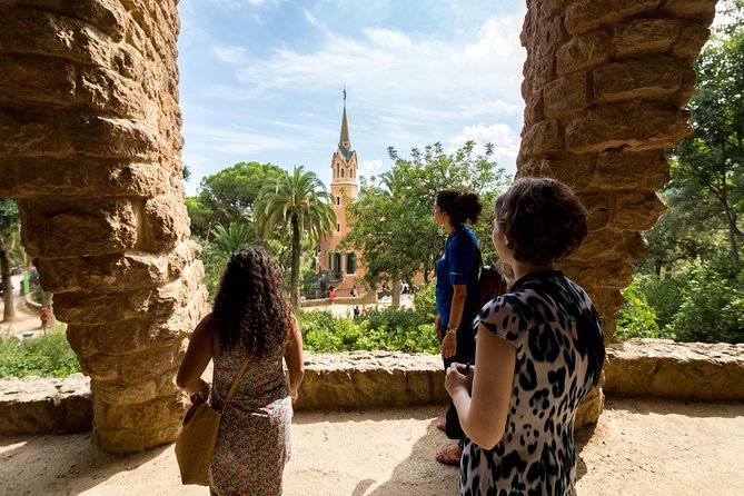 Barcelona: Skip-the-Line Gaudis Park Guell Guided Tour - Reviews Summary