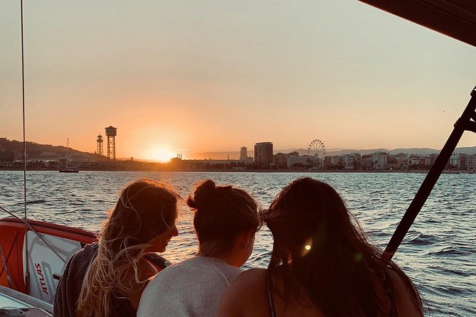 Barcelona Small Group Sailing With Snacks & Cava - Guest Reviews