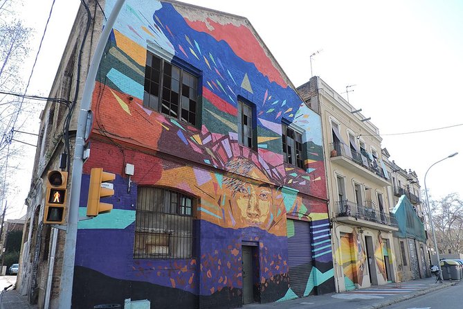 Barcelona Street Art Graffitti Bicycle Tour - Scenic Beach Trail